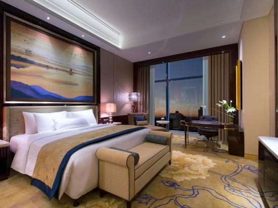 Deluxe, Executive, King Bed, Queen Bed