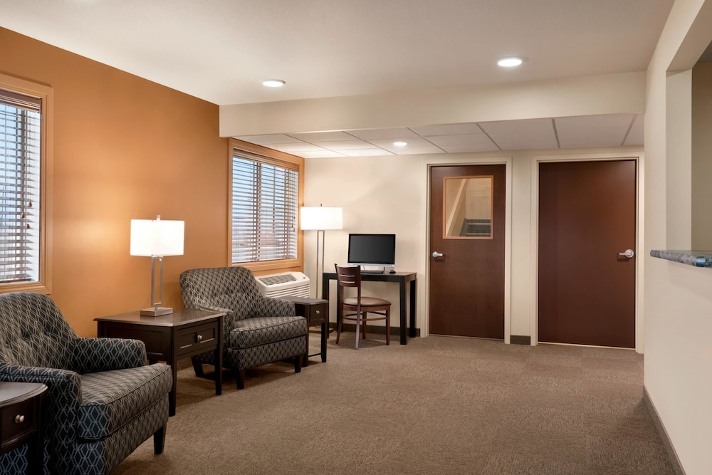 Travelodge by Wyndham Pincher Creek 9/20