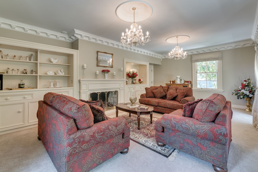 West Wellow Lodge 22/50