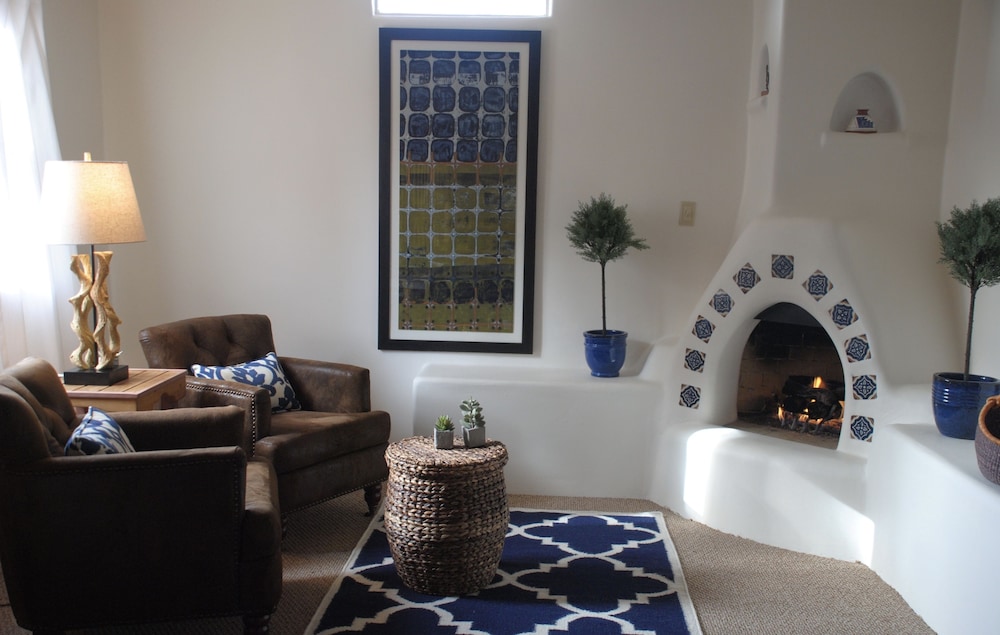 Old Taos Guesthouse Bed and Breakfast 49/69