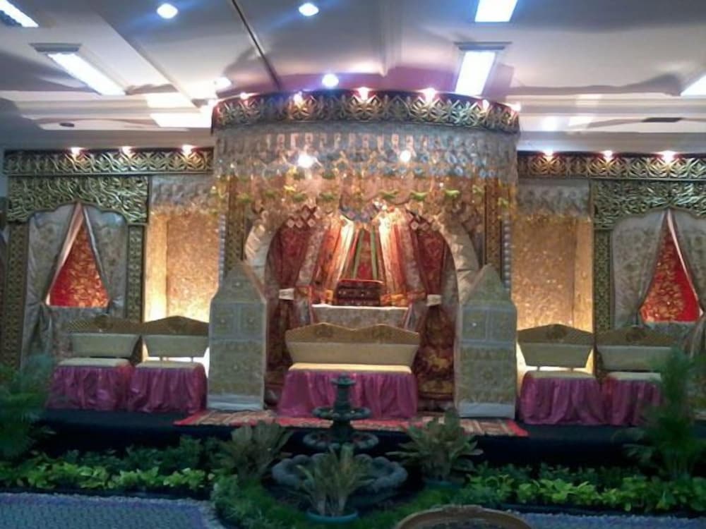 Puri Jaya Hotel (ex NIDA Rooms Cempaka Senen Market) 6/41
