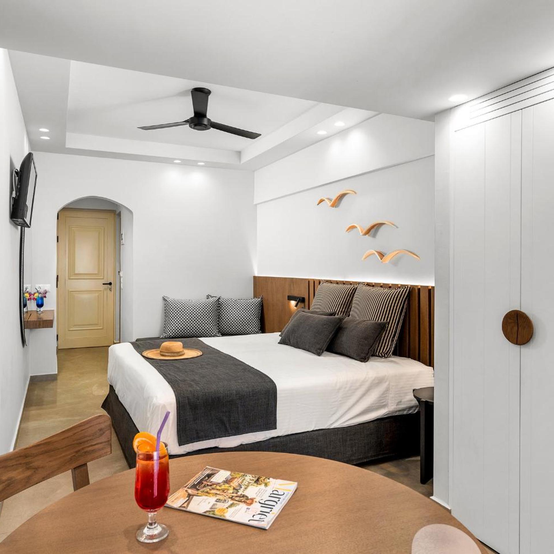 Glaros Hotel 22/63