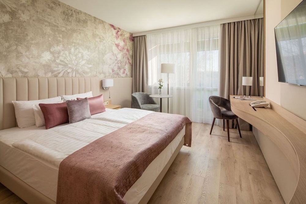 Hotel Carbona Thermal Spa 16/72