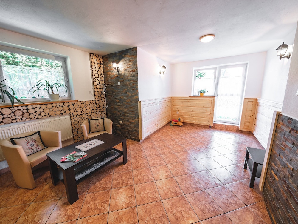 Hostel & Apartments U Florka 2 18/30
