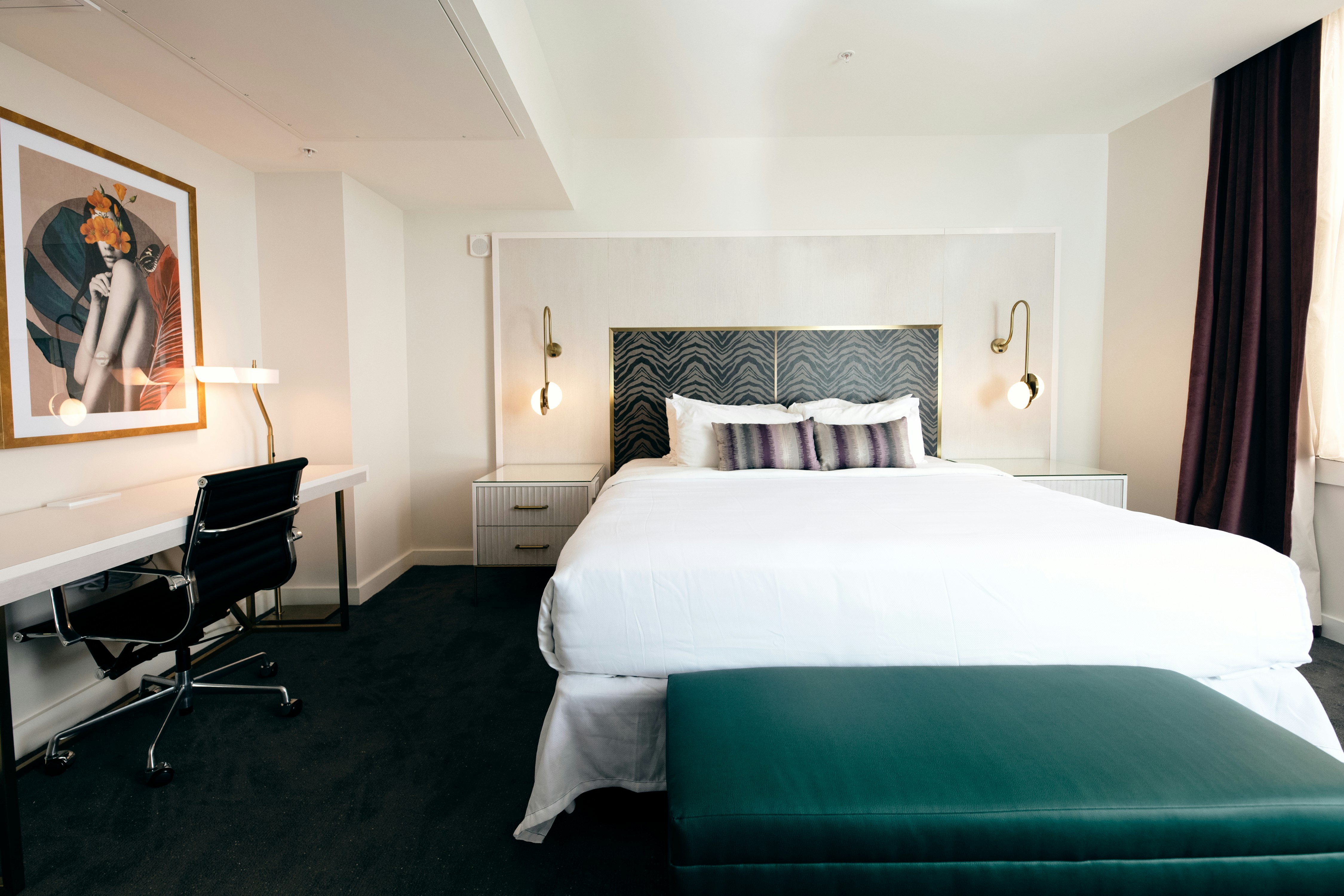 The Kelly Birmingham, Tapestry Collection By Hilton 18/56