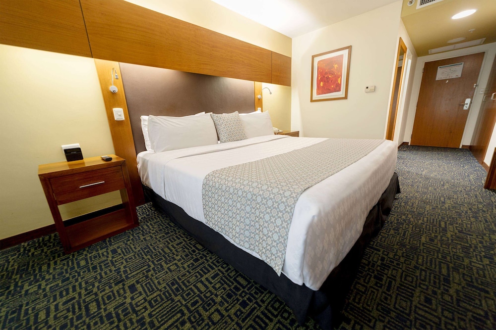 TRYP by Wyndham Guayaquil 12/71