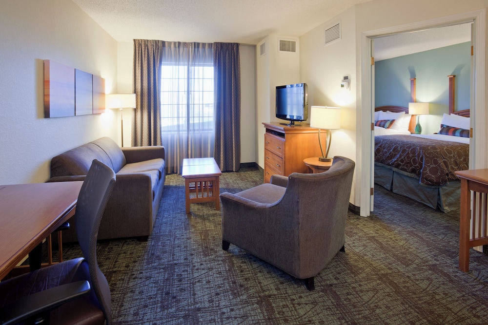 Candlewood Suites Eagan Arpt South - Mall Area, an IHG Hotel 51/68