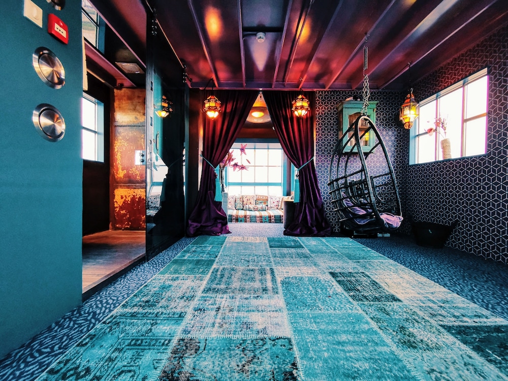 Faralda Crane Hotel Amsterdam 20/50