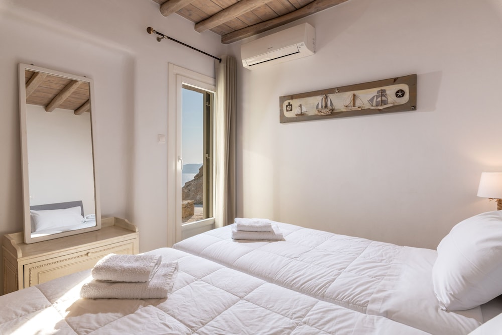 Mykonos Divino 9/50