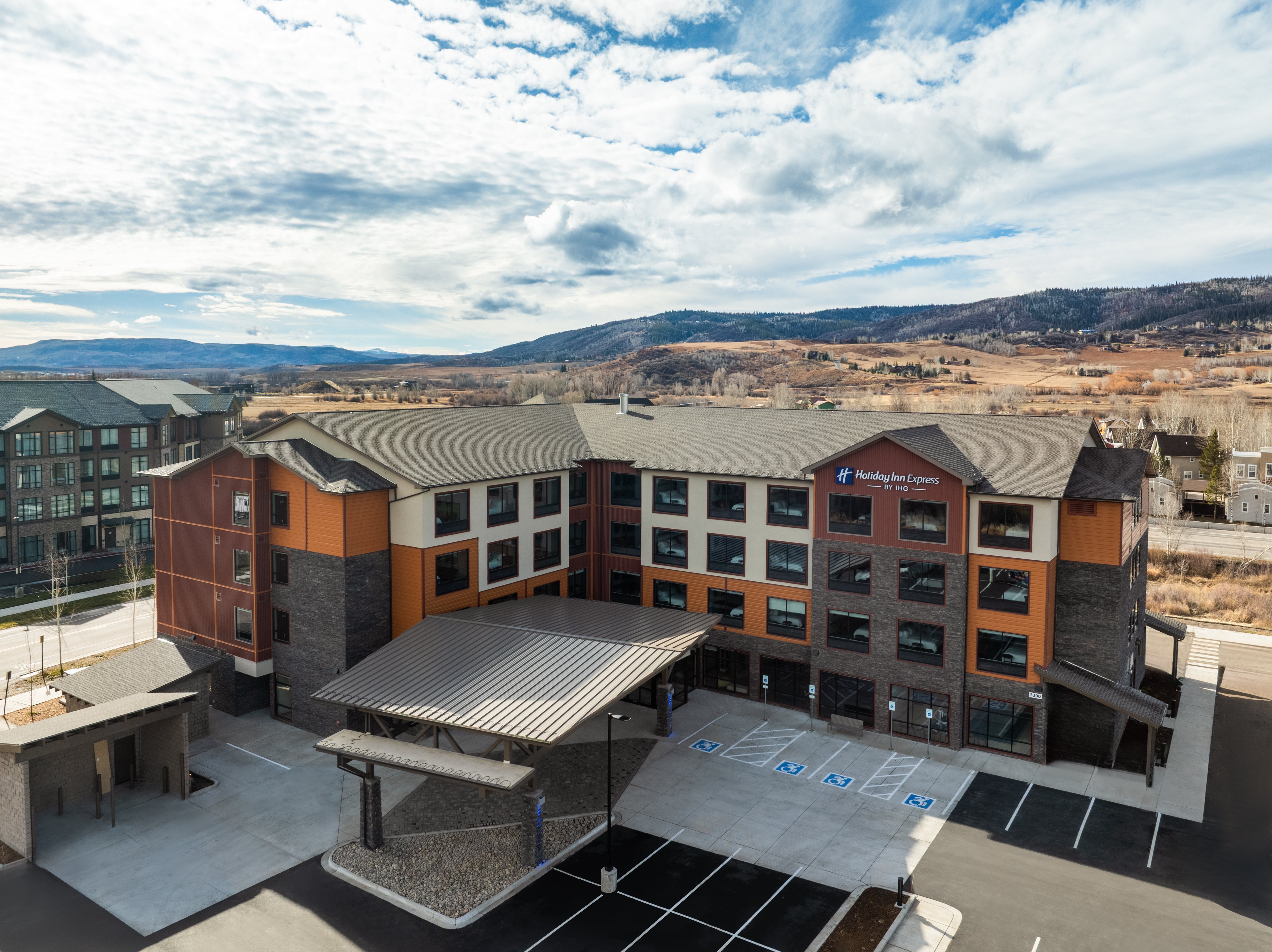 Holiday Inn Express & Suites Steamboat Springs by IHG 5/47