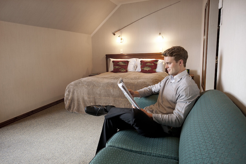 Distinction Coachman Hotel Palmerston North 54/63