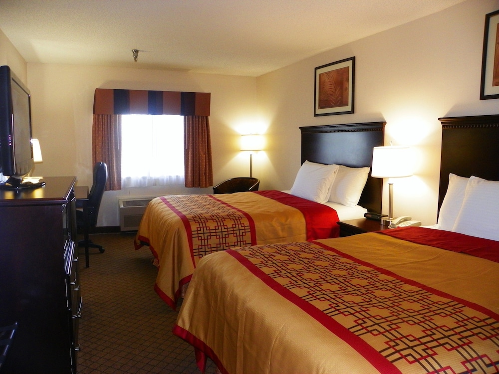 Royalton Inn & Suites 12/29