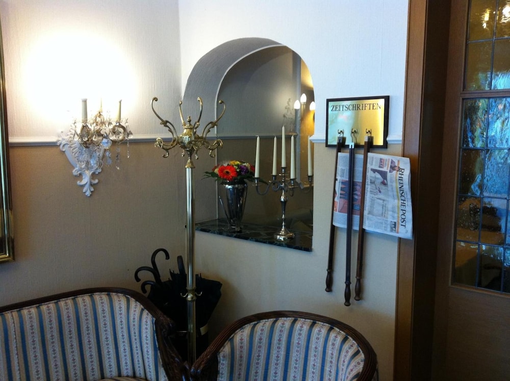 Hotel Rheinischer Hof 15/36
