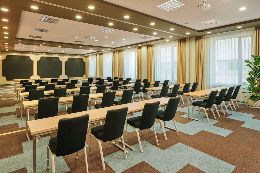 Avani Frankfurt City Hotel 40/50