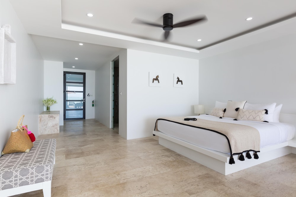 1 Bedroom, Pool, Penthouse, Suite, King Bed, Sea View