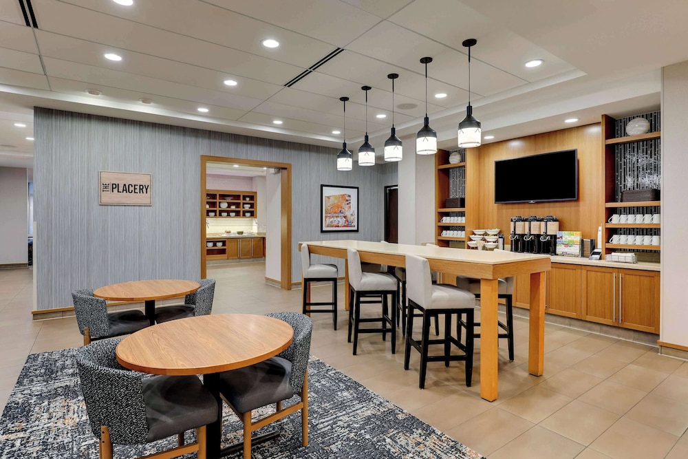 Hyatt Place St. Louis/Chesterfield 54/70