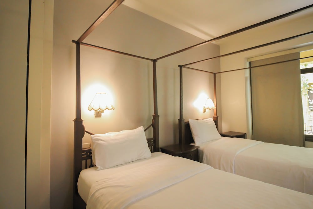 Executive, 2 Queen Beds