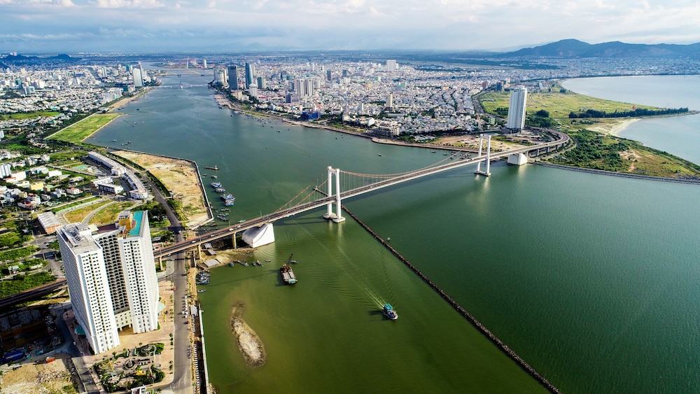 Wyndham Danang Golden Bay 45/50