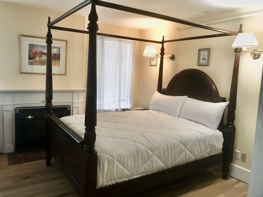 The Stowe Inn 19/64