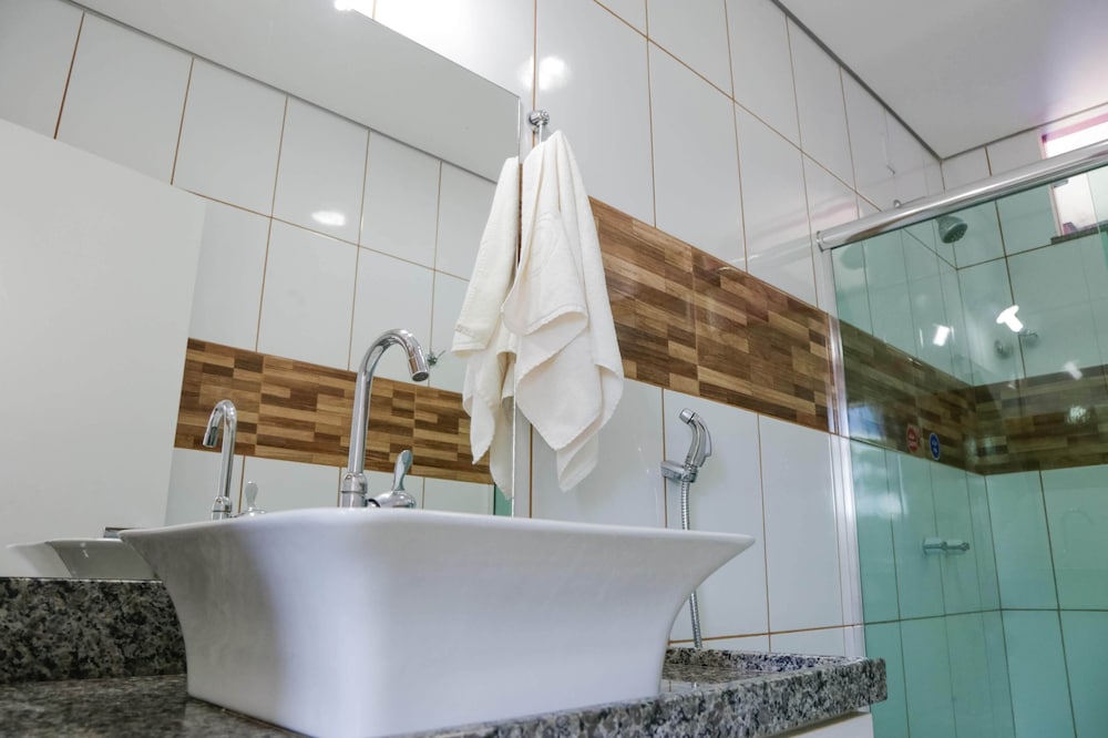 Hotel Acay 58/58