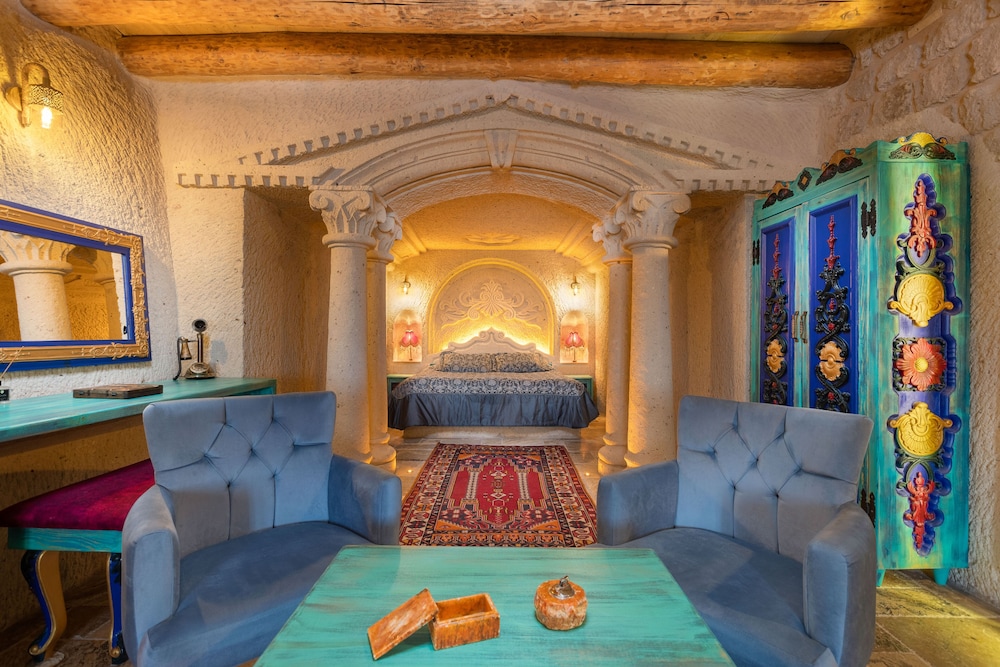 Acer Cave Hotel 45/67