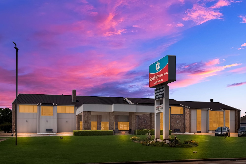 SureStay Plus By Best Western Greenwood 2/50