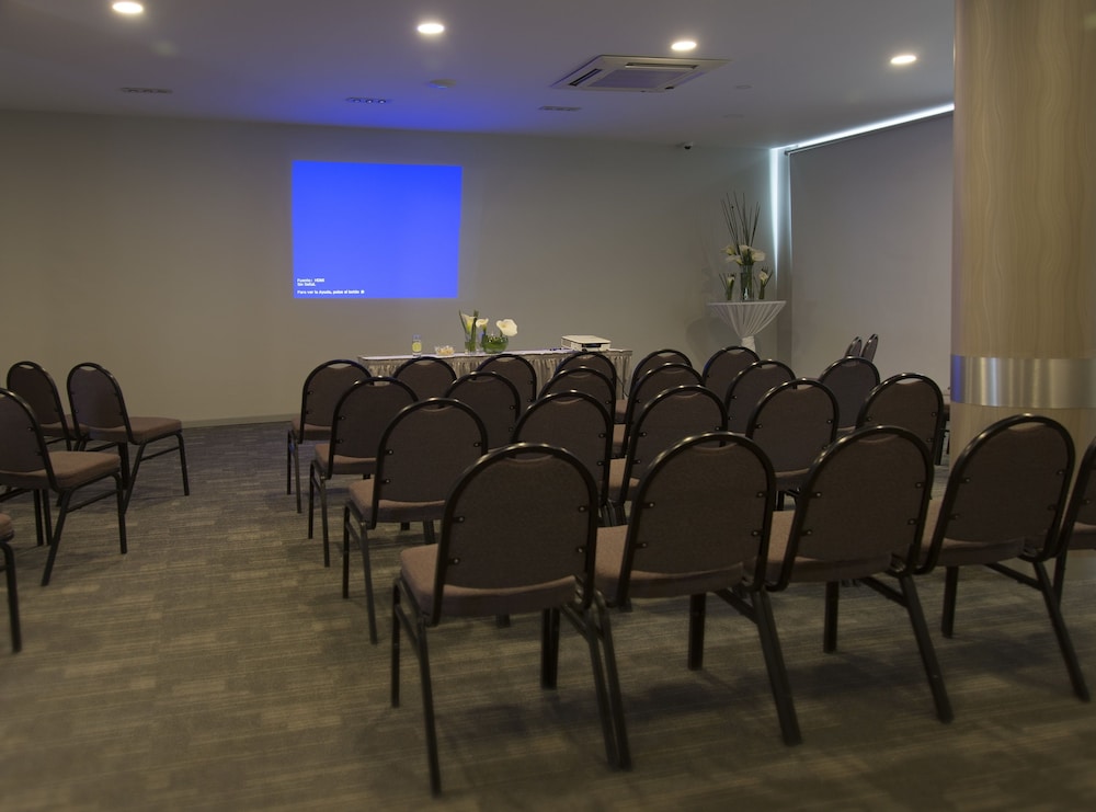 CASA GRANDE SUITES 37/42