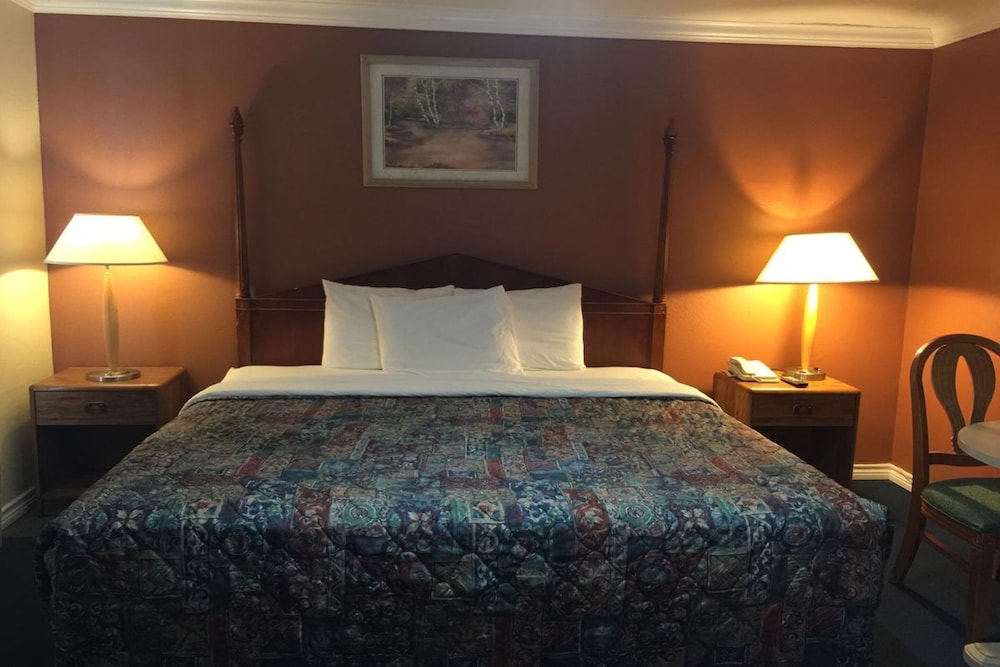 OYO Hotel Beeville US 181 12/64