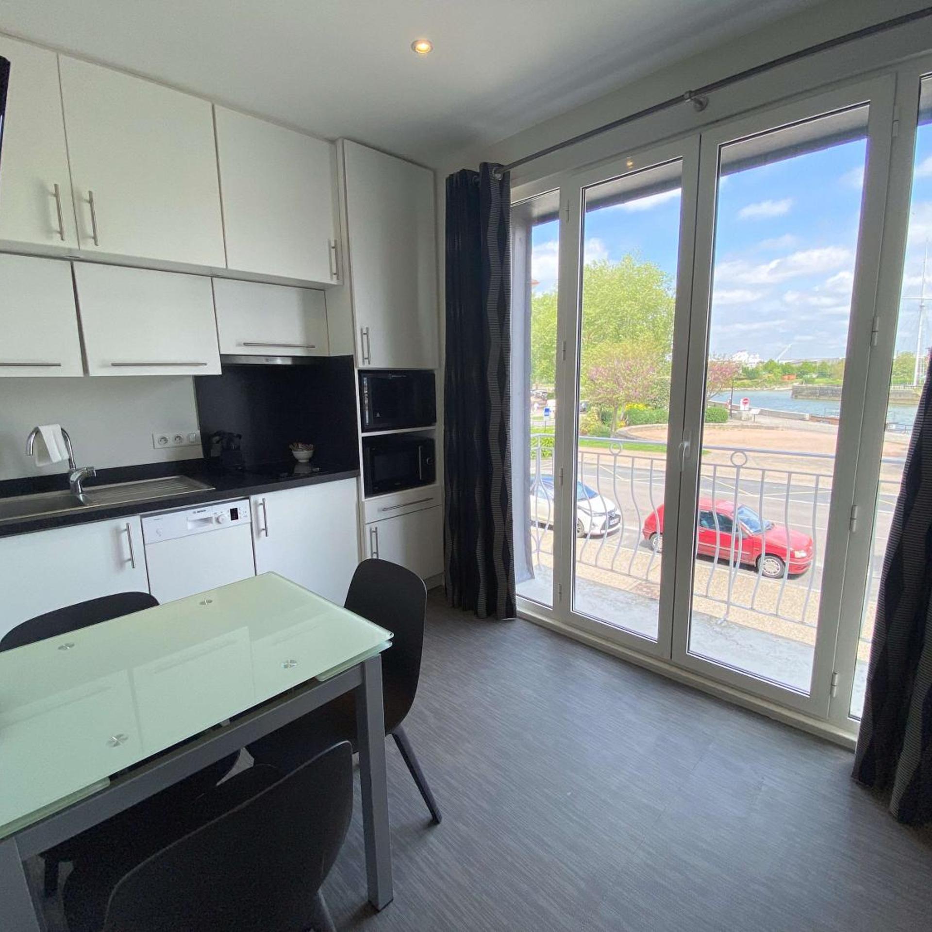 شقة استوديو بسرير كوين، Best Western Le Cheval Blanc 5/10