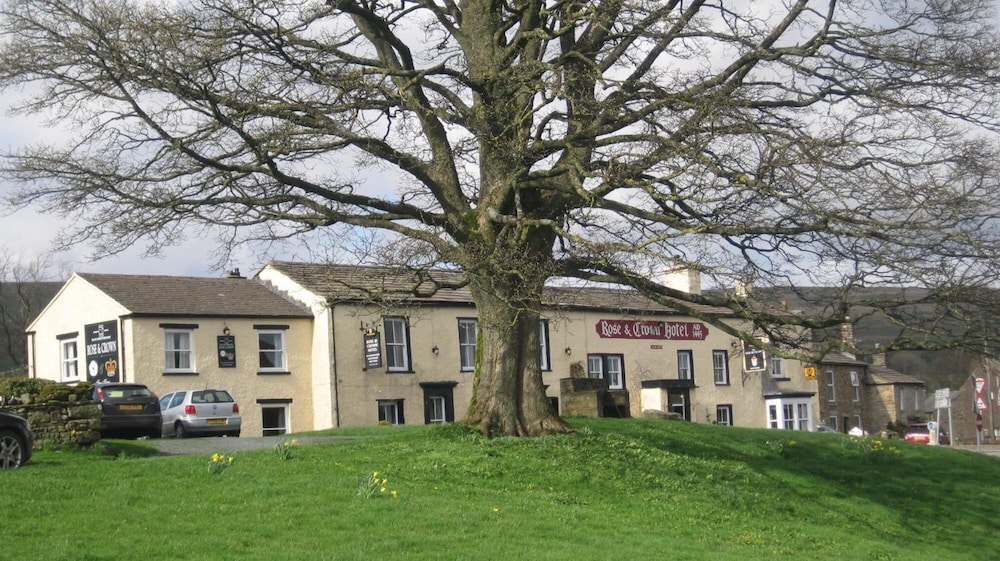 OYO Rose & Crown Hotel 38/42