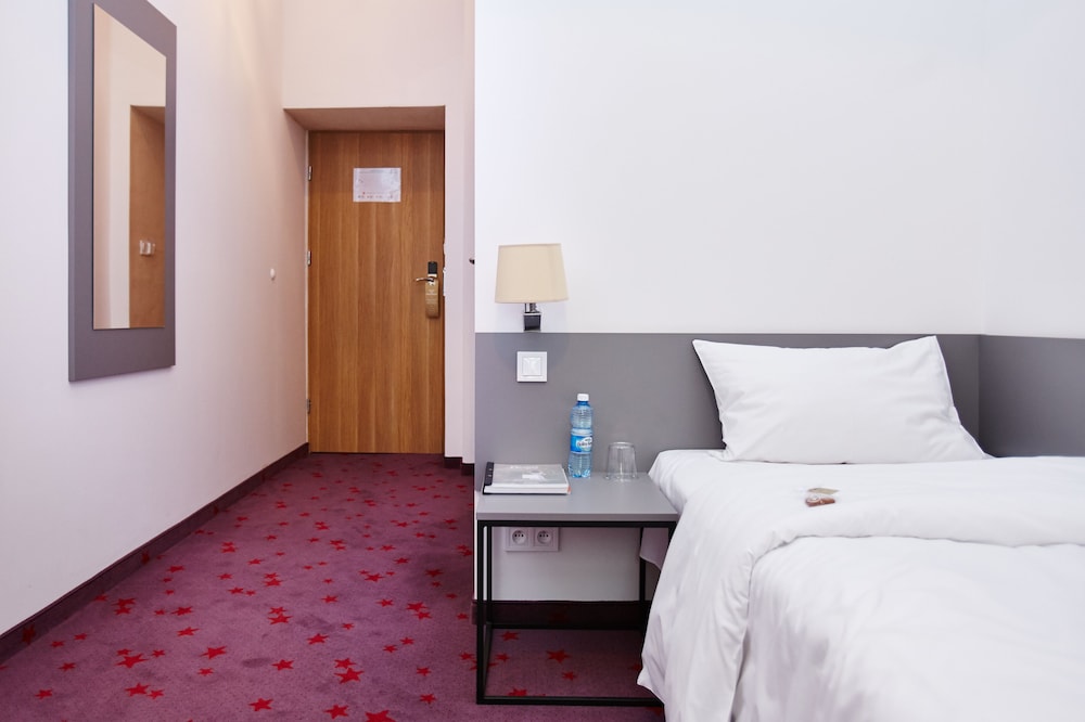 Koszary Arche Hotel 16/50