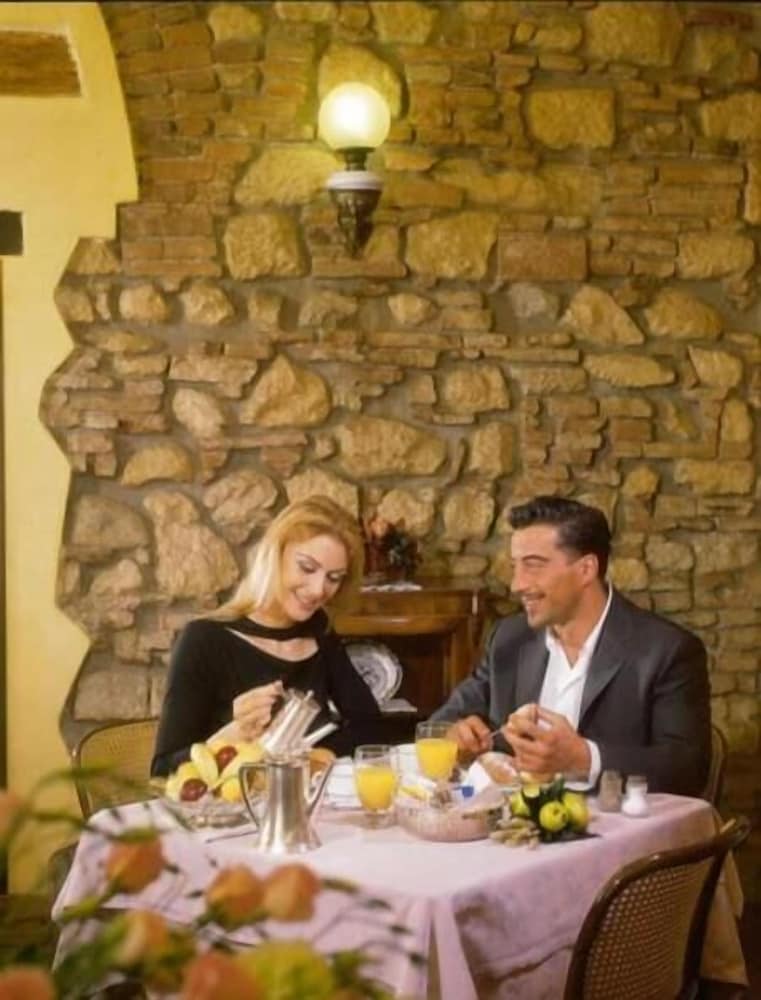 Hotel Colomba D Oro 68/79