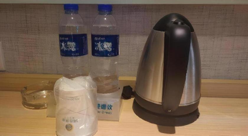 City Comfort Inn (Guangzhou Tiyu West Road Metro Station) 30/48