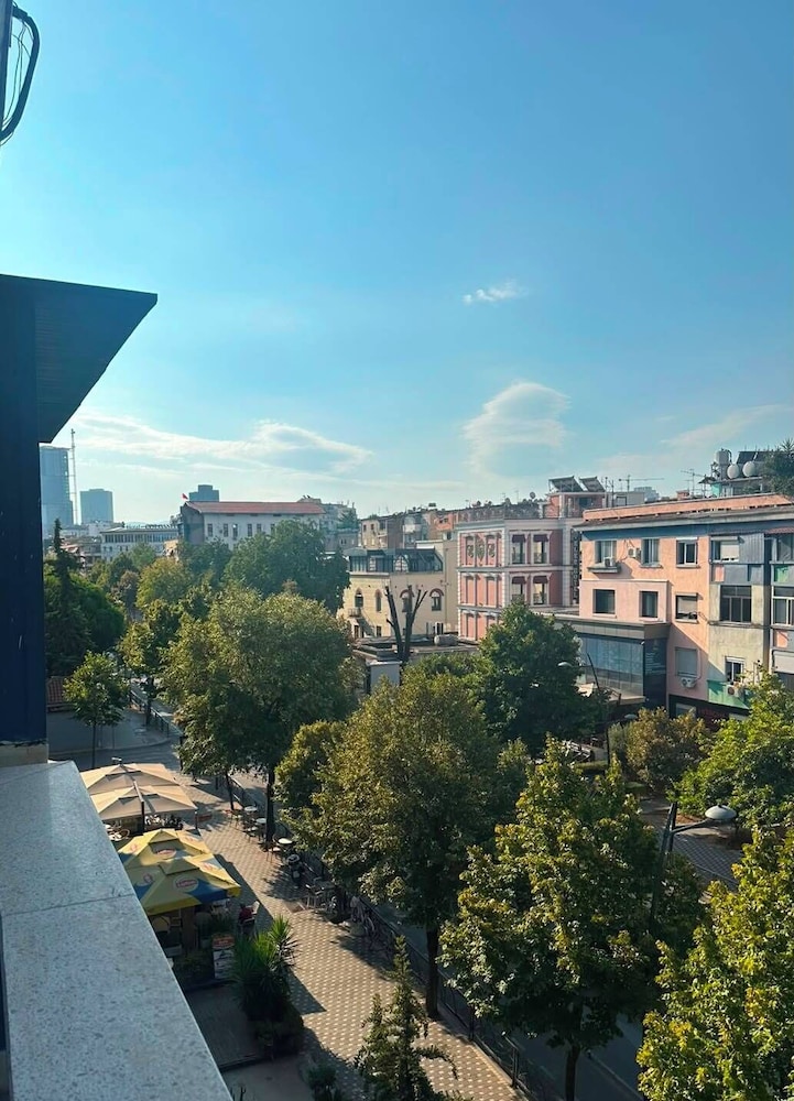 Ebel Boutique Hotel Tirana 37/50