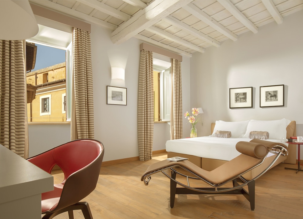 Palazzo Scanderbeg 20/66