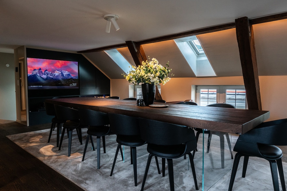 Airhome Limmatquai River View Apartment 27/38