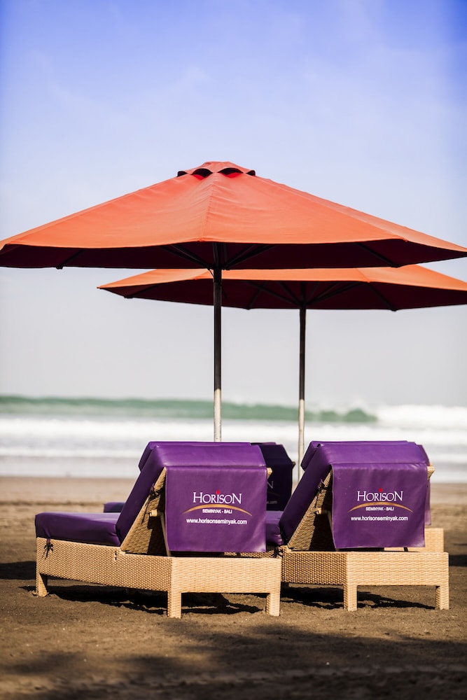 Horison Seminyak 75/77