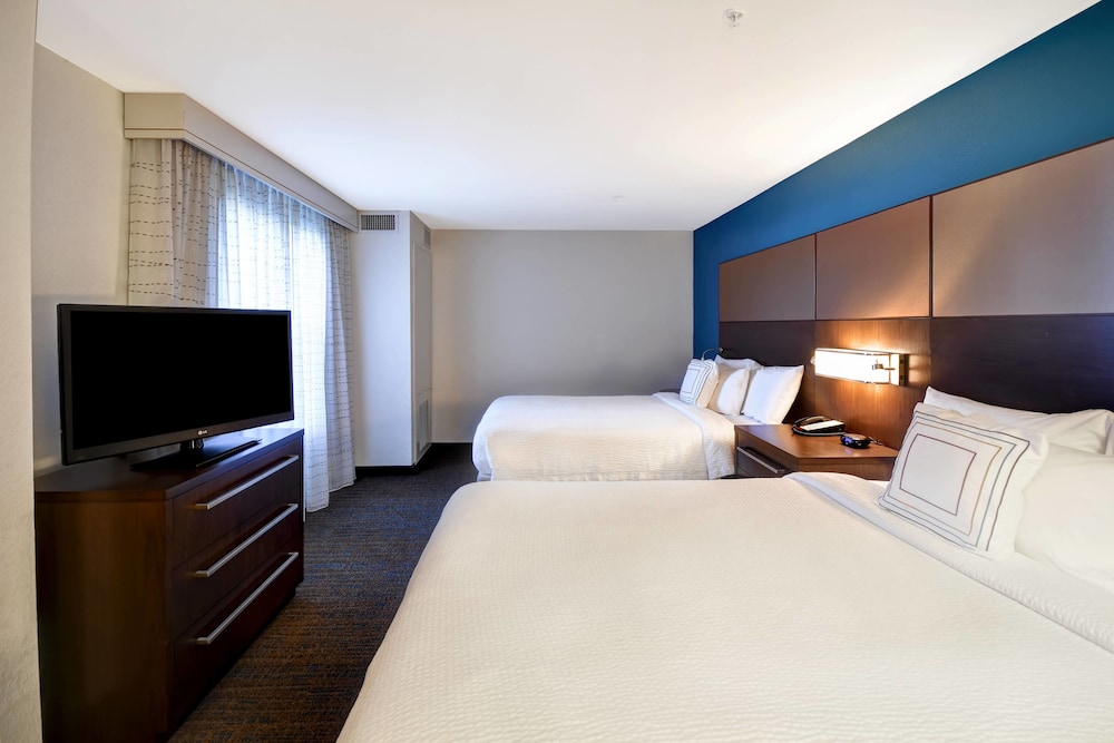 Residence Inn Springfield Chicopee 12/38