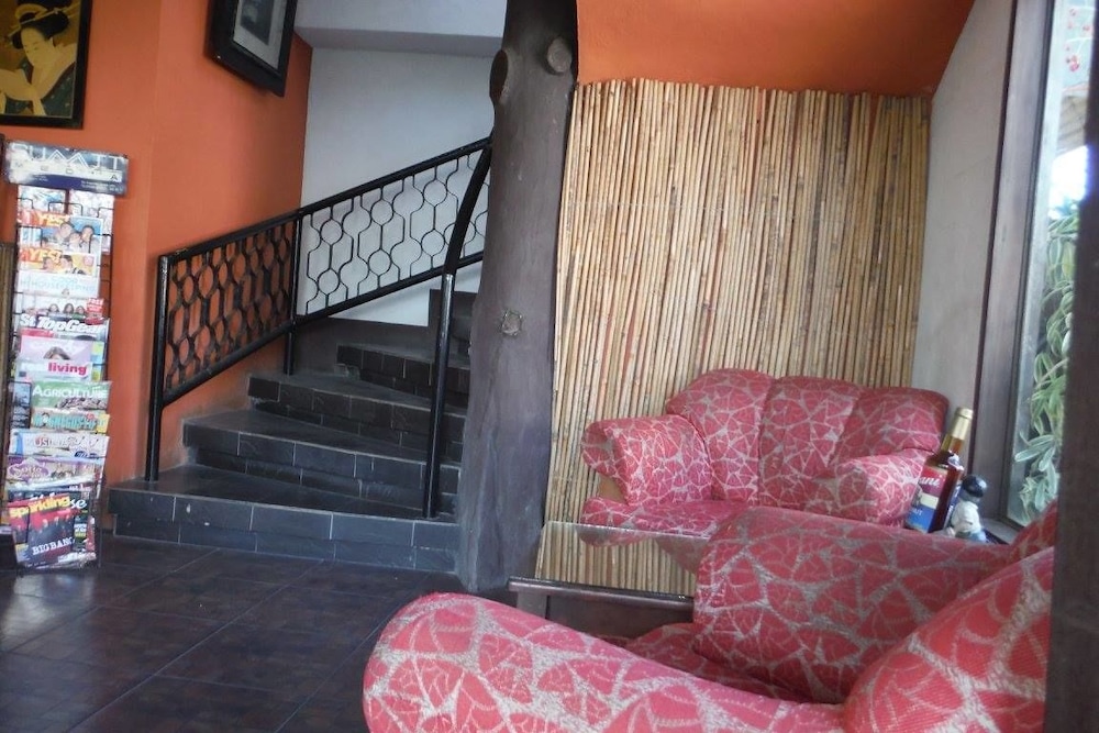 Antonios Pension House 35/50