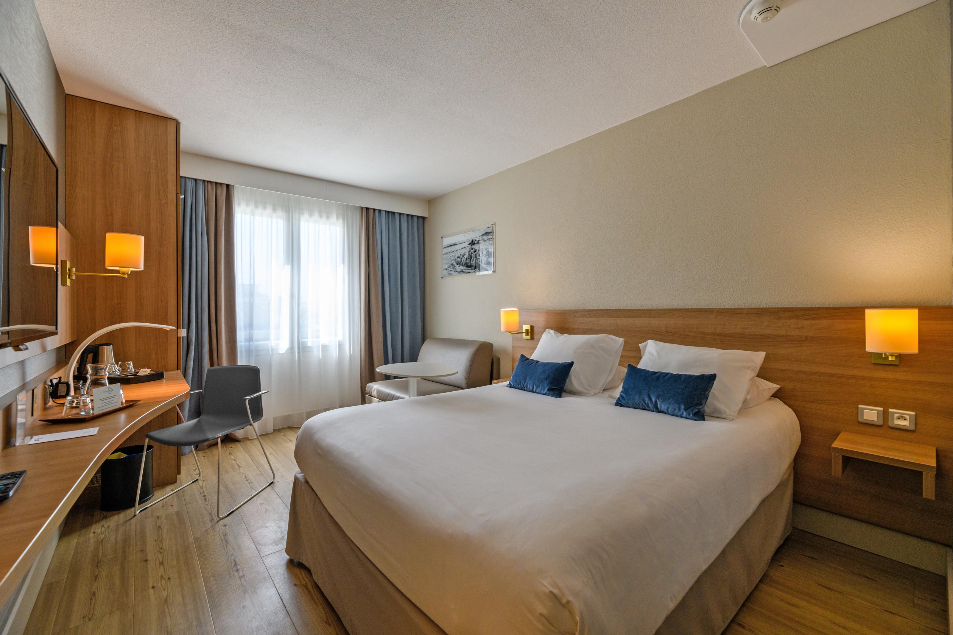 Comfort, Queen Bed, Sea Side, Sofa