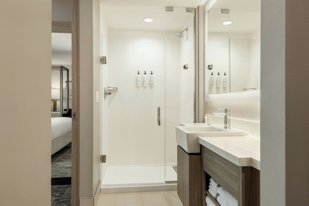 SpringHill Suites Fargo 35/42