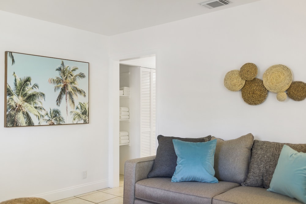 Alani Bay Luxury Condos Ft Lauderdale 35/49