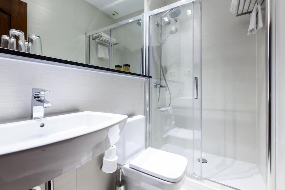 Hostal Castilla I. 19/43