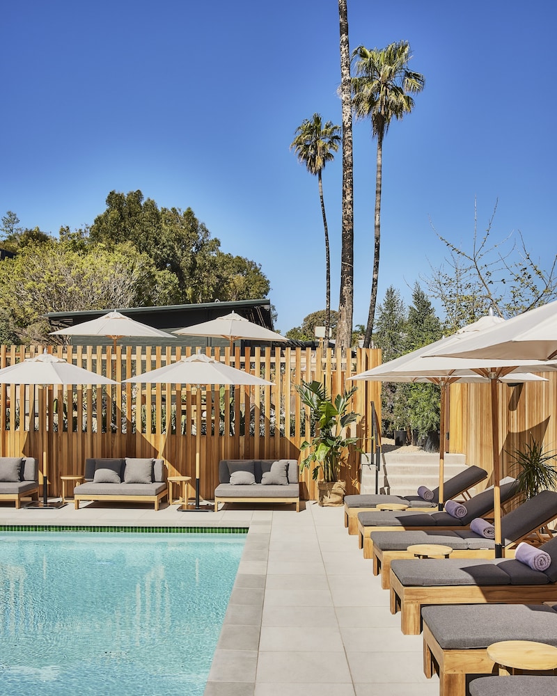 Hotel June Malibu 48/52