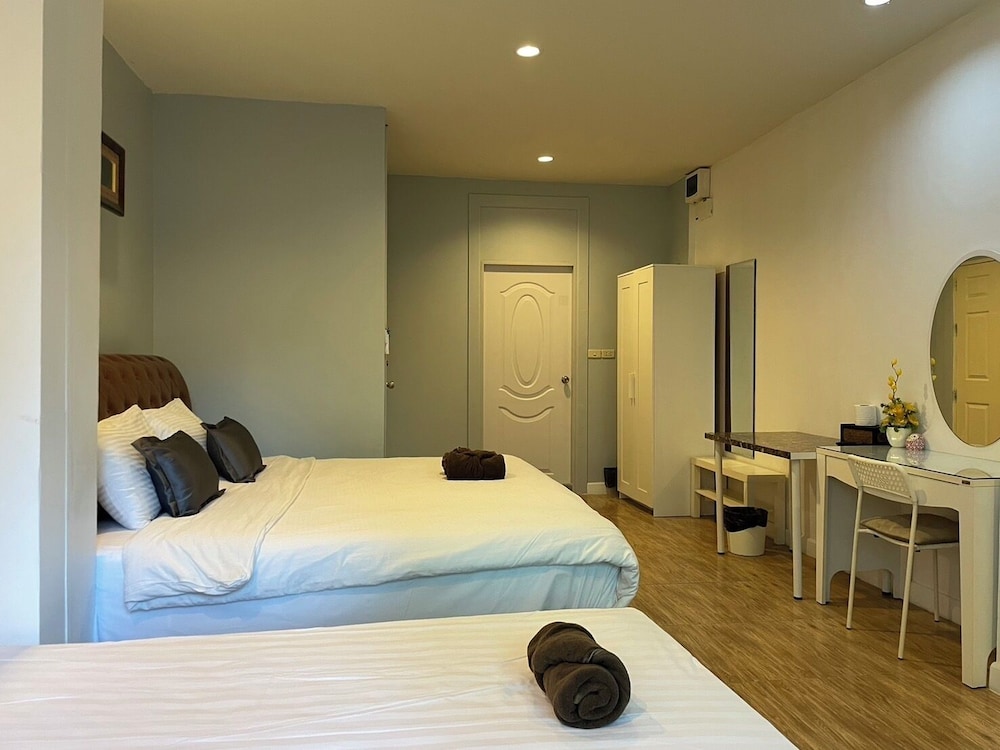 Anna Residence 12/45