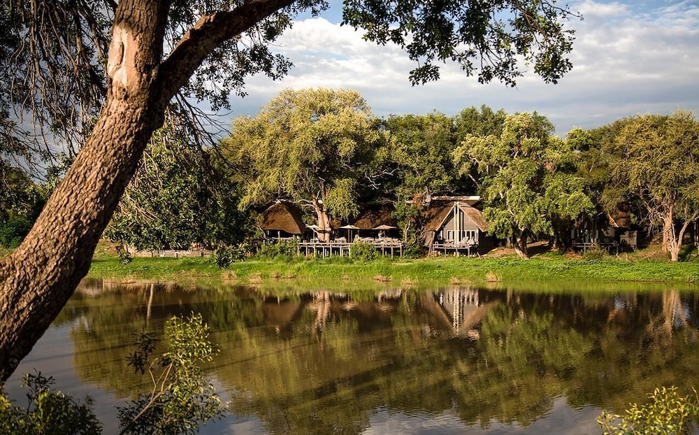 Simbavati River Lodge 40/50