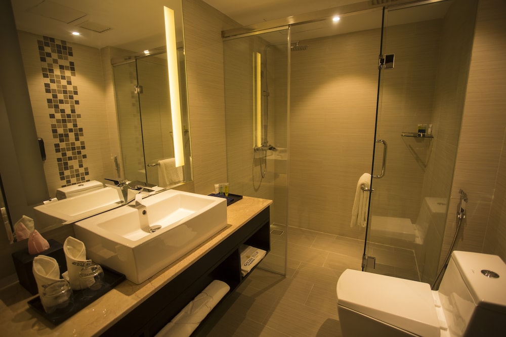 Golden Tulip the Grandmark Dhaka 58/60