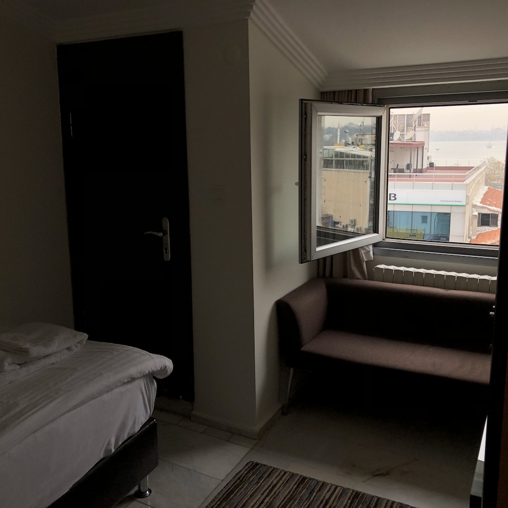 My Kent Hotel 32/67