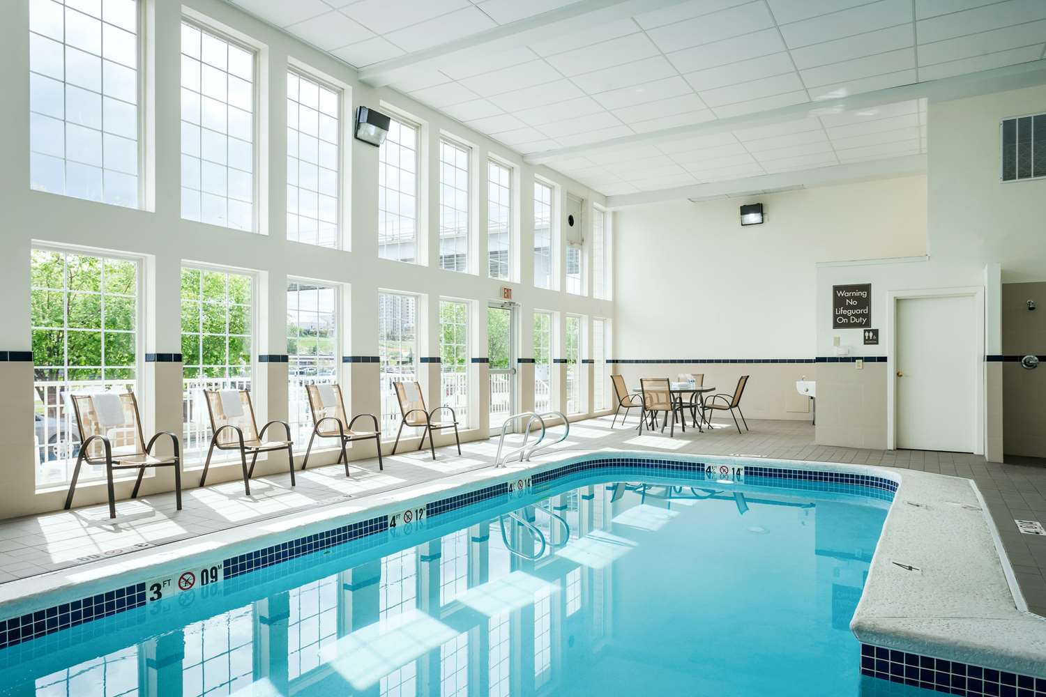 swimming pool spa