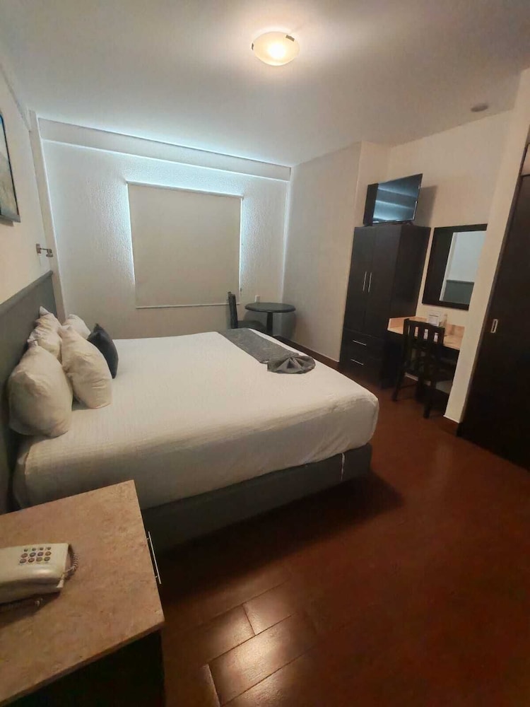 Eco Express Hotel Poliforum 14/32